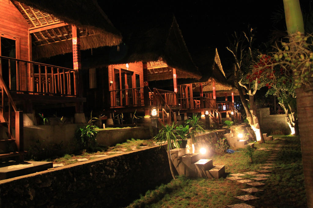 Twilight Ceningan Hotel Lembongan Quarto foto